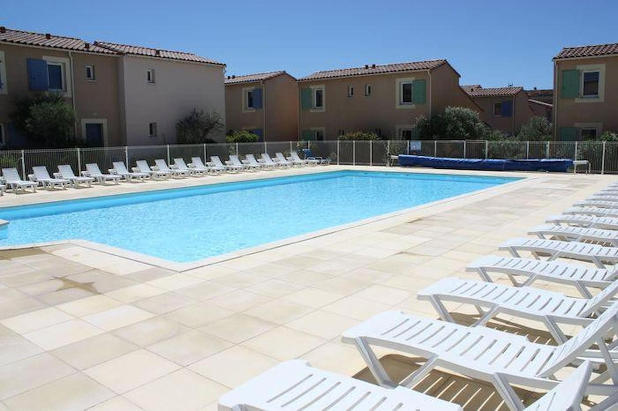 فيلا Pleasant Gite, With Collective Heated Swimming Pool, In The Heart Of The Alpilles In Mouries, 4/6 People. المظهر الخارجي الصورة